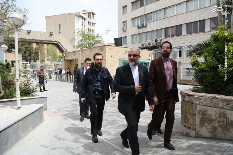ثبت نام از داوطلبان انتخابات ریاست جمهوری ثبت نام از داوطلبان انتخابات ریاست جمهوری