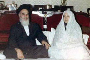شعرهایی که امام خمینی (ره) برای همسرشان سرودند - مشرق نیوز