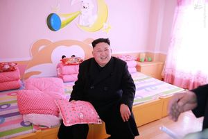 بازدید کیم جونگ اون رهبر کره شمالی از مدرسه ابتدایی ویژه کودکان بی‌سرپرست