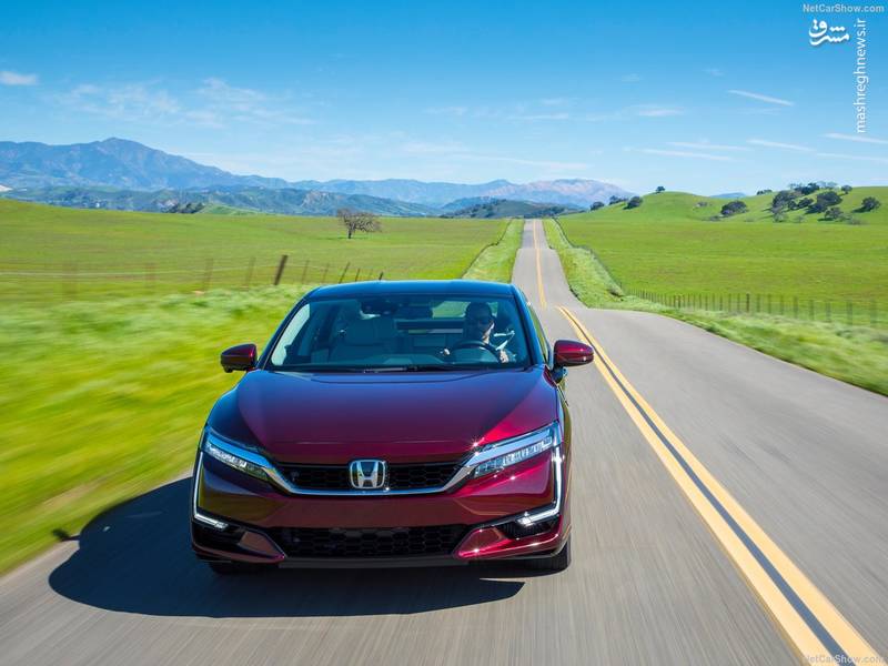 Honda Clarity Fuel Cell (2017)