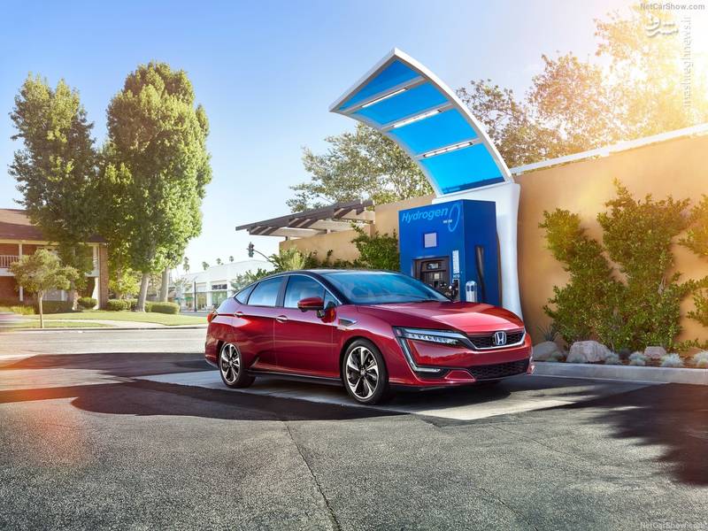 Honda Clarity Fuel Cell (2017)