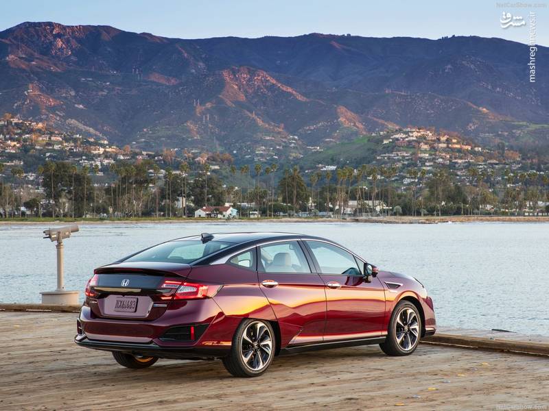 Honda Clarity Fuel Cell (2017)