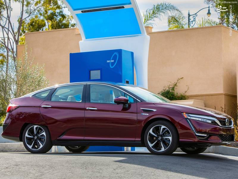 Honda Clarity Fuel Cell (2017)