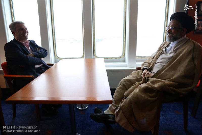 بازدید وزیر اطلاعات از کشتی اقیانوس پیمای تفریحی و مسافری در کیش