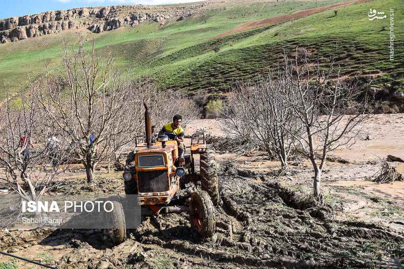 جاری شدن سیل در روستاهای آذربایجان غربی