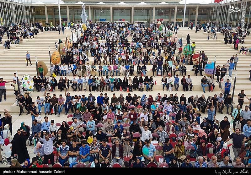  دهمین روز سی امین نمایشگاه بین الملی کتاب تهران 