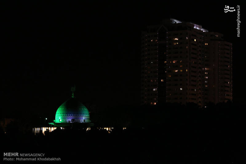 مناجات خوانی ماه رمضان در مسجد دانشگاه امام صادق(ع) 