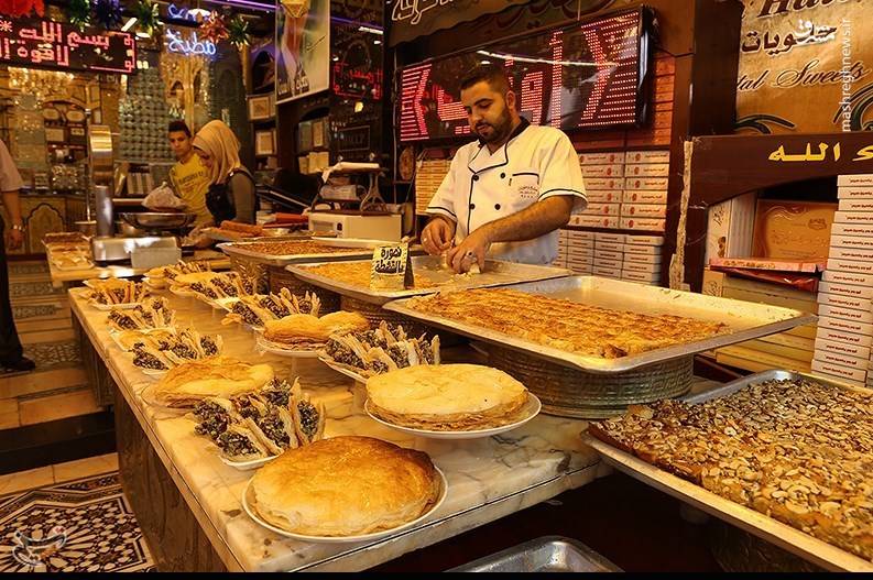 جشنواره شیرینی‌های رنگارنگ رمضانی «دمشق»