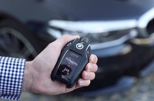 فیلم/ فناوری پارک با سوئیچ BMW