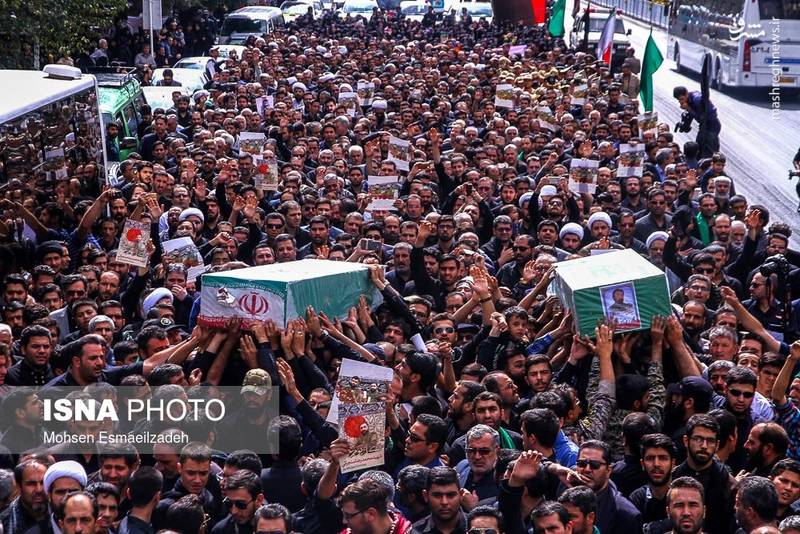 تشییع پیکر مطهر دو شهید مدافع حرم در مشهد