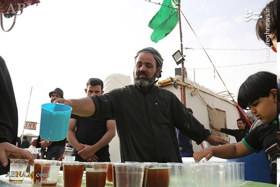 چای عراقی در موکب‌های ایرانی +عکس