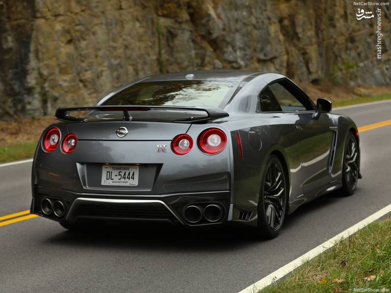 Nissan GT-R [US] (2018)