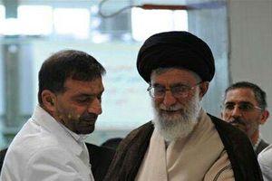 پدر موشکی ایران  در کنار رهبرانقلاب