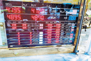 تحرک سودجویان در بازار کم‌بازده ارز