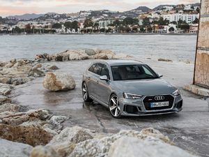 Audi RS4 Avant (2018)