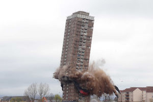 فیلم/ تخریب ساختمان‌های عظیم در چند ثانیه