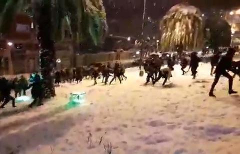 فیلم/ برف بازی جدی در لاهیجان