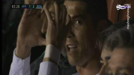 فیلم/ اعتراض رونالدو پس از تعویض به فیلم بردار