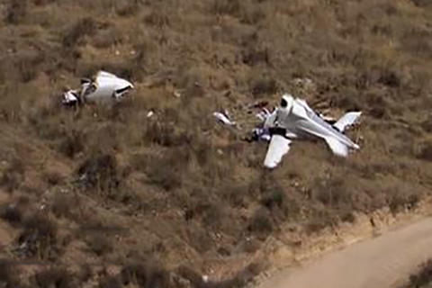فیلم/ سقوط مرگبار هواپیما در کالیفرنیا