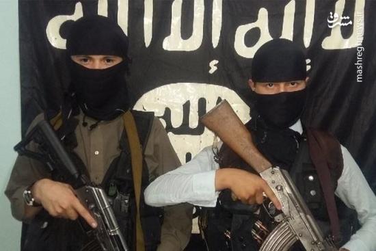 عکس/ سربازان کوچک داعش در اسارت القاعده