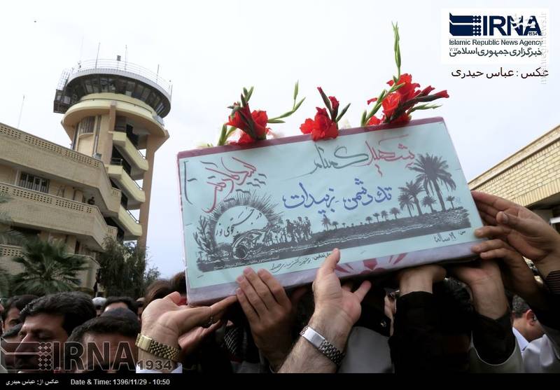  استقبال از پیکر مطهر 12 شهید گمنام دفاع مقدس در بوشهر