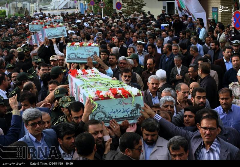 حضور پرشور مردم بوشهر در مراسم استقبال از شهدای گمنام