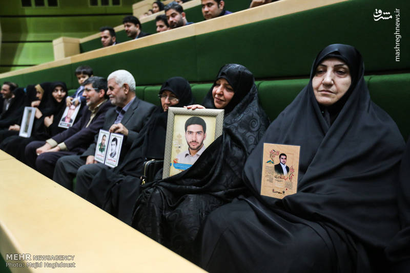 حضور خانواده شهدا در صحن علنی مجلس شورای اسلامی