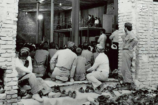 عکس/ سخنرانی امام خمینی (ره) در جماران؛ سال ۵۹