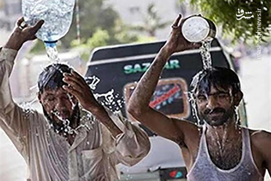 فیلم/ راهکارهای پاکستانی‌ها برای جلوگیری از گرمازدگی