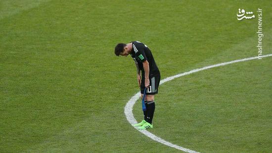 عکس/ ناراحتی مسی پس از پایان بازی با ایسلند