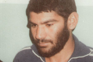 چه کسی مجسمه شاه را از فلکه ساعت دزفول پایین کشید؟ + عکس شهید محمد زهرابی - دزفول - کراپشده