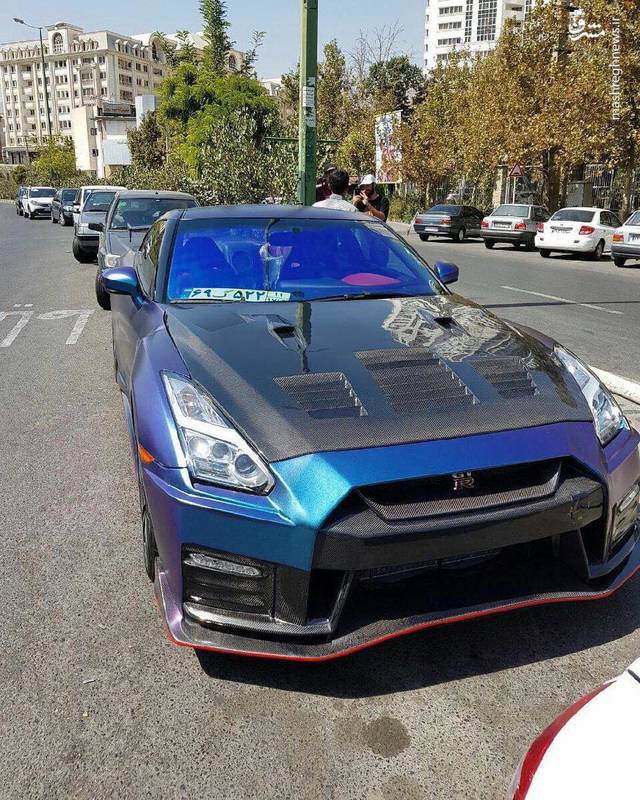 Nissan GT-R