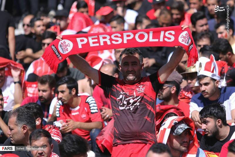 حضورتماشاگران و تمرین پرسپولیسی‌ها پیش از دیدار با الدحیل