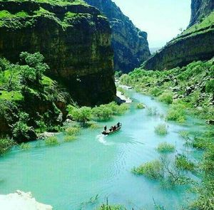 نمایی متفاوت از تنگه برینجان،منطقه چشمه حیدر کوهنانی در کوهدشت