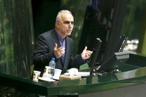 واگذاریهای دولت نباید با رویکرد درآمدی باشد / رشد منفی اقتصادی ناشی از نفت است