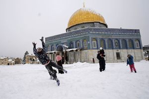 فیلم/ برف بازی فلسطینی ها در بیت المقدس