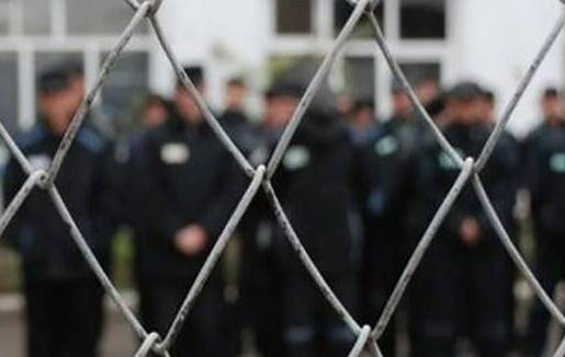 آمریکا؛ بزرگترین زندان‌بان زنان در تاریخ!