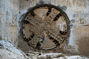 فیلم/ عملیات حفاری مکانیزه تونل متروی اسلامشهر توسط قرارگاه خاتم
