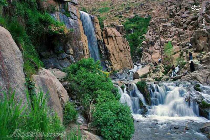  نمای زیبا از آبشار گنجنامه ی همدان .