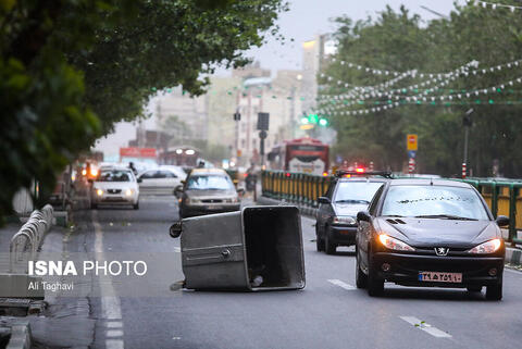 طوفان تهران 70 کیلومتر سرعت داشت