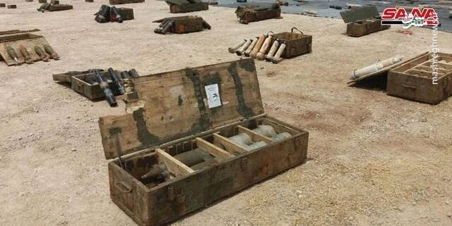 عکس/ کشف مهمات به جا مانده تروریست‌ها در قنیطره