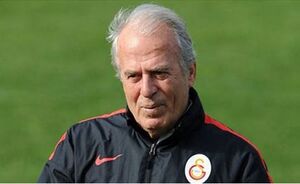 دنیزلی: هیچکس نمیتواند ترکیب تراکتور را حدس بزند دنیزلی نمایه