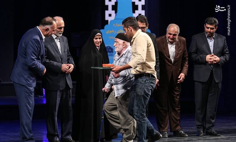رضا،صحنه،امام،جشنواره،صادقي،استاد،تقدير،مراسم،اجراي،اختتاميه ...