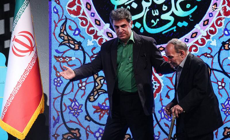 رضا،صحنه،امام،جشنواره،صادقي،استاد،تقدير،مراسم،اجراي،اختتاميه ...