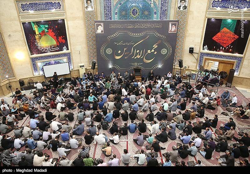 عکس/ شعرا و مداحان در مراسم ختم محمدباقر منصوری