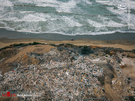 عکس/ دریای زباله‌ها در سواحل خزر!