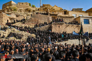 عزاداران حسینی در کوچه پس کوچه های مجن