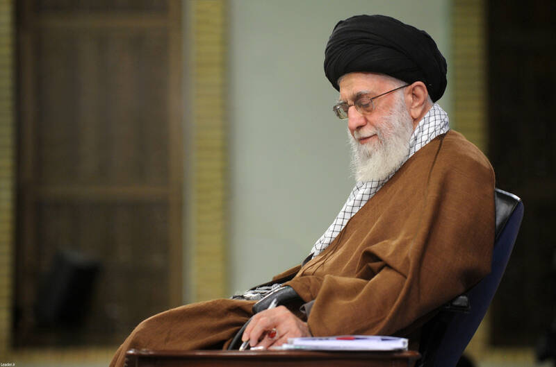 خسارت فقدان جوانان صمیمیِ پرتلاش بزرگ و سنگین است/ مسئولان ابعاد حادثه را به درستی روشن کنند