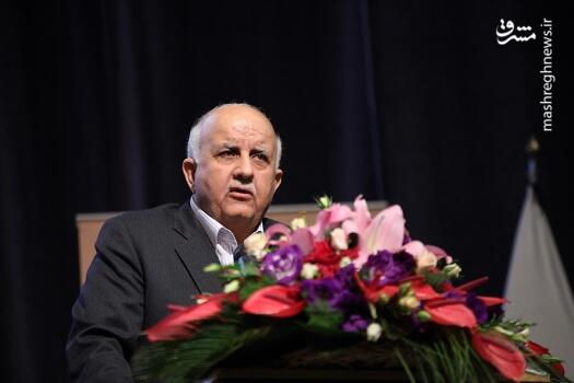 فیلم/ گلایه تند رئیس دانشگاه علوم پزشکی تهران در حضور روحانی
