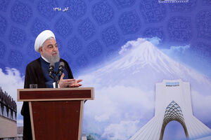 عکس/ روحانی در مراسم افتتاح کارخانه نوآوری